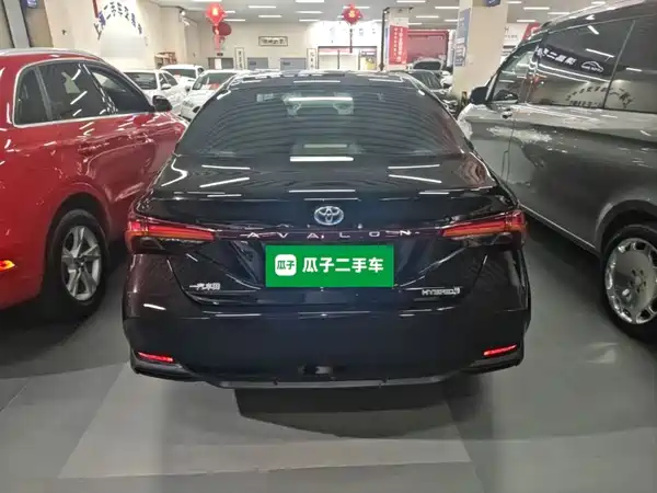 Toyota Avalon 2020