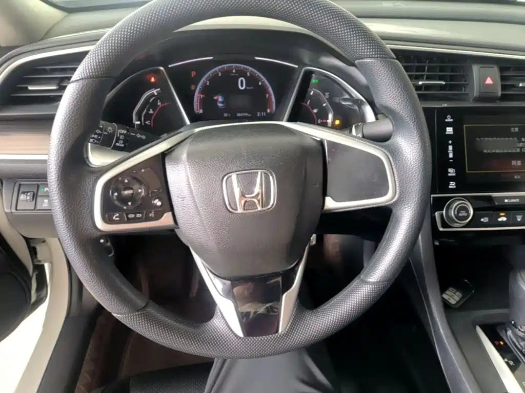 Honda Civic 2020 — фото 10