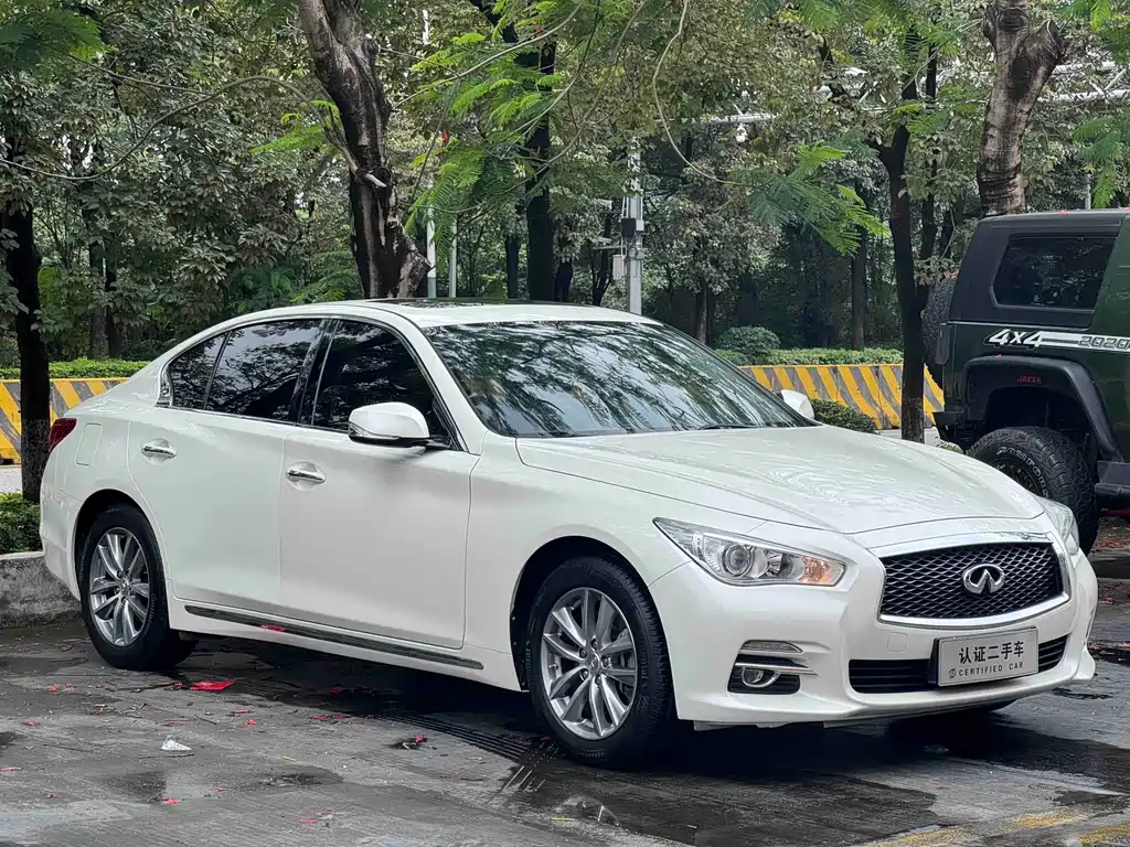 Infiniti Q50L 2017 — фото 3