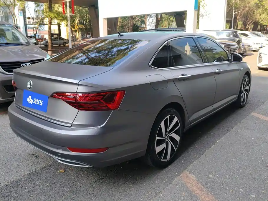 Volkswagen Sagitar 2019