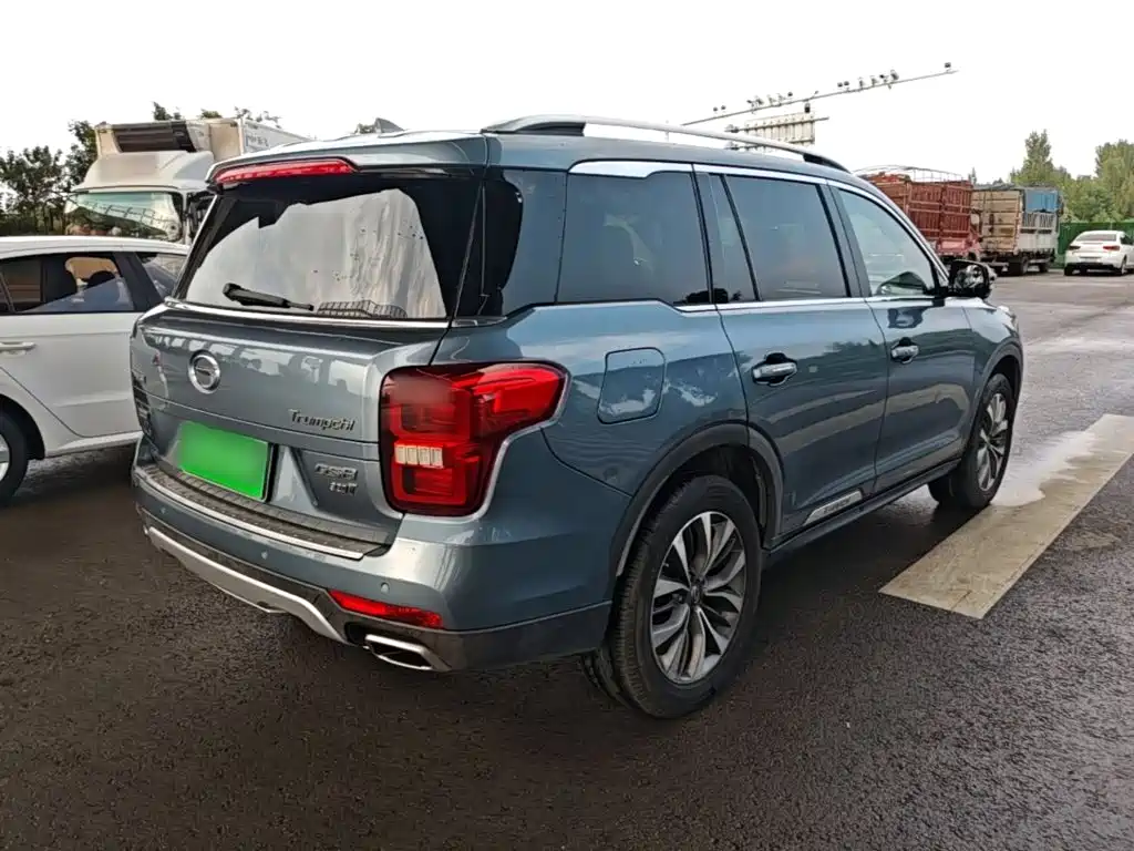 GAC Trumpchi GS8 2017 — фото 5