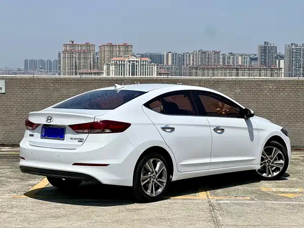 Hyundai Celesta 2018