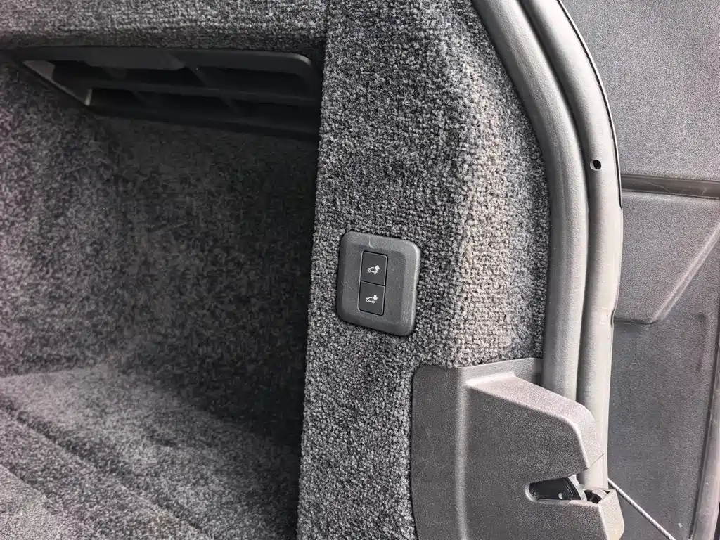 Land Rover Range Rover 2018 — фото 27