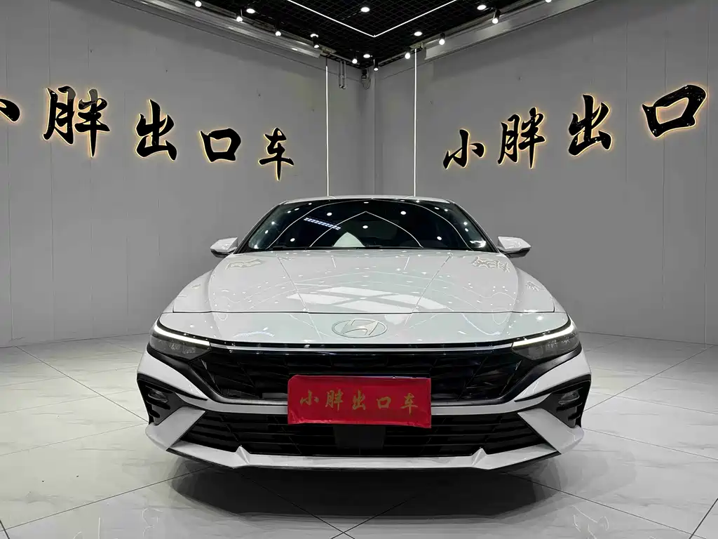 Hyundai Elantra 2024