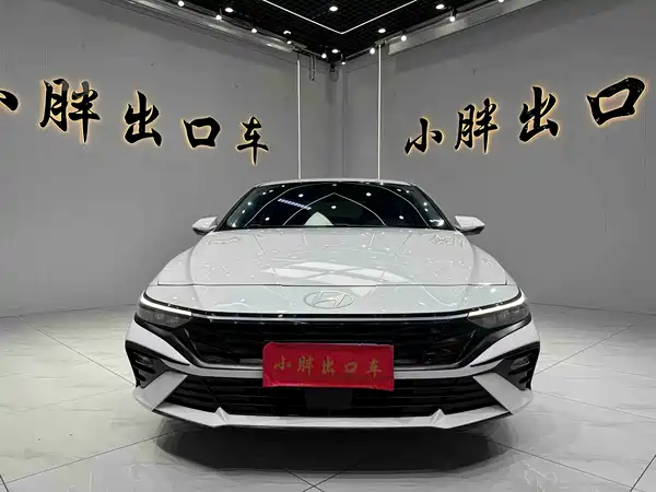 Hyundai Elantra 2024