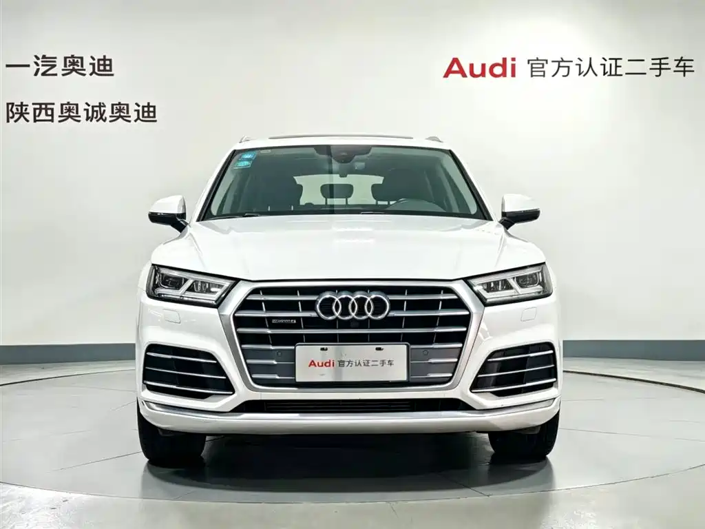 Audi Q5L 2020 — фото 2
