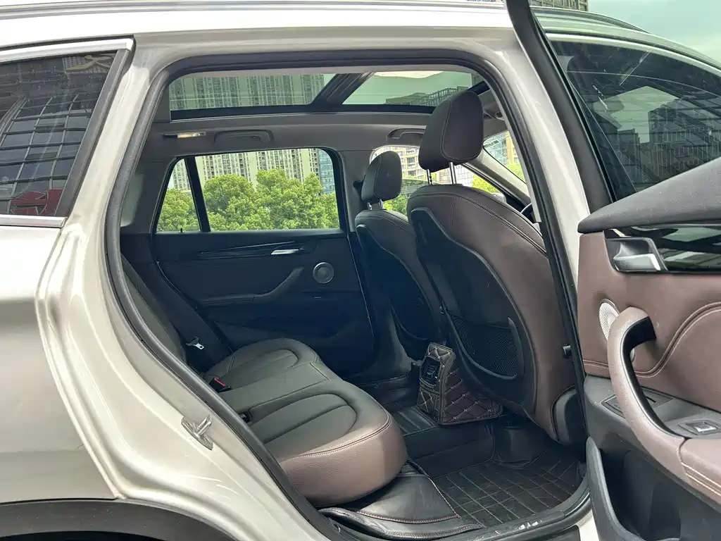 BMW X1 2022 — фото 11