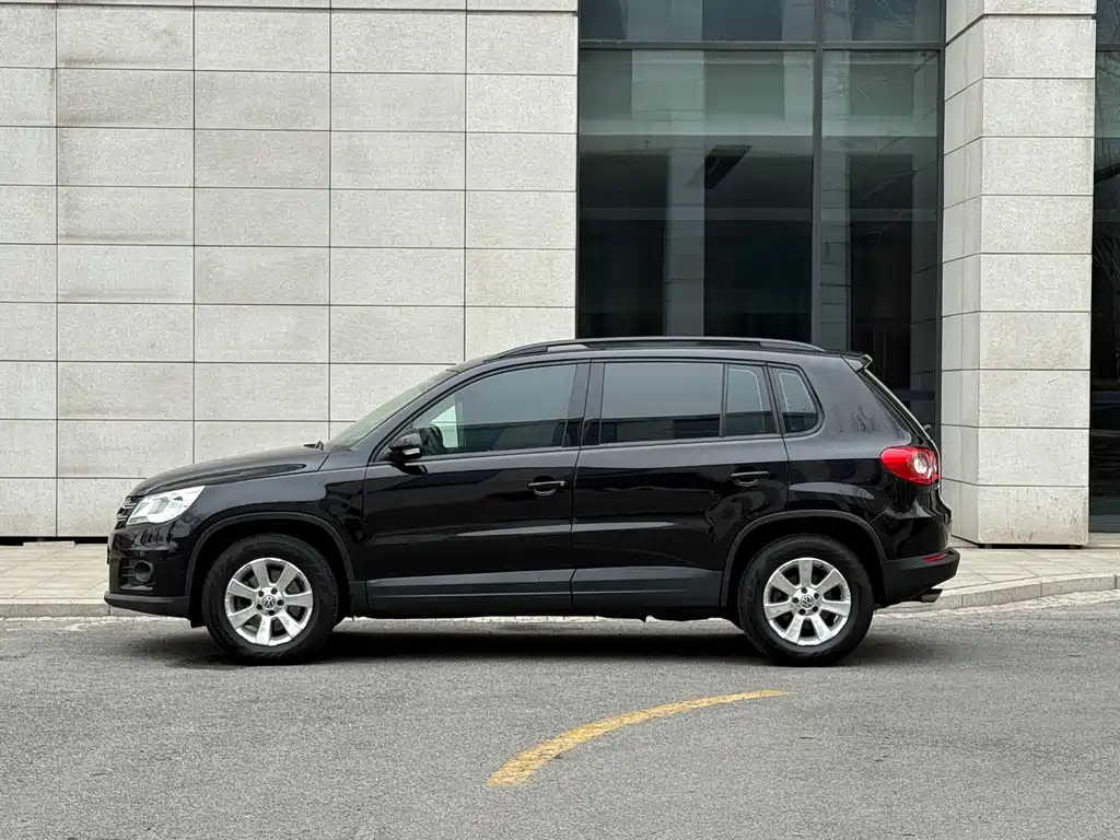 Volkswagen Tiguan 2013 — фото 4