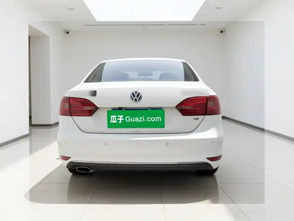 Volkswagen Sagitar 2014