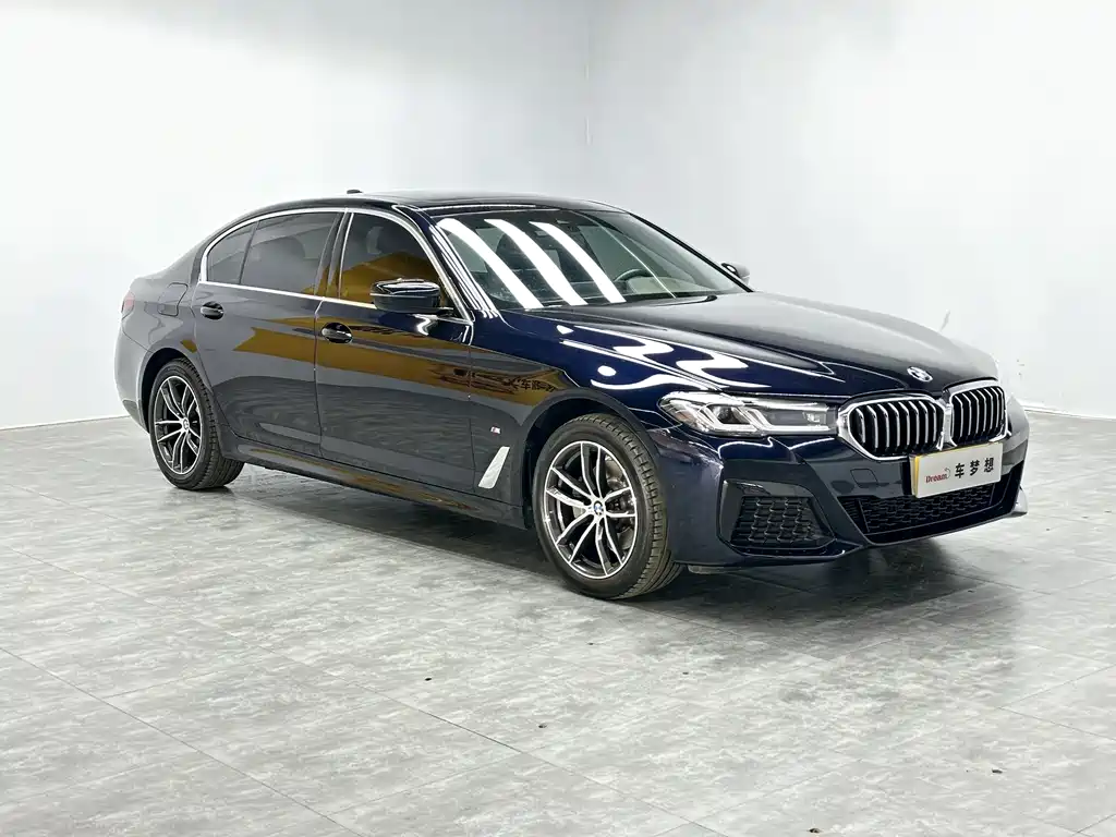BMW 5 Series 2023 — фото 3