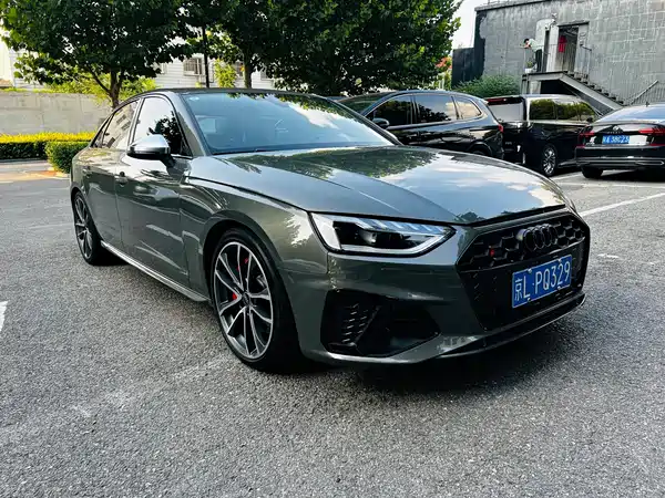 Audi S4 2024
