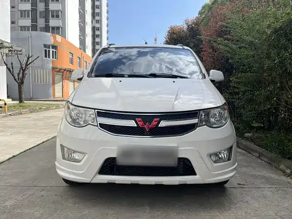 Wuling Hongguang 2017