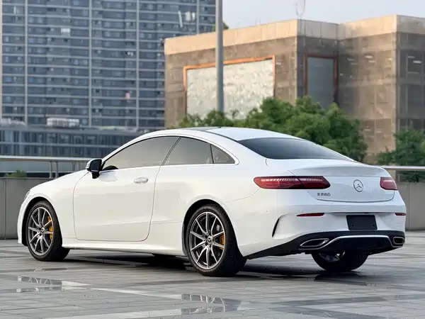 Mercedes-Benz E-Class 2023