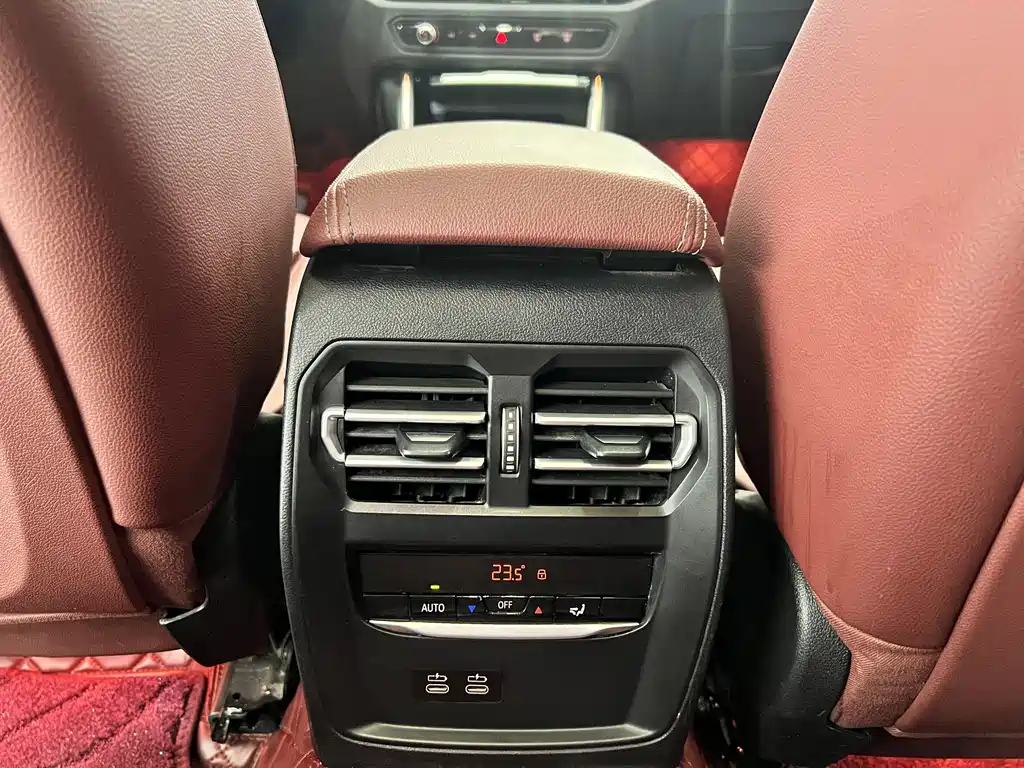 BMW 3 Series 2023 — фото 13