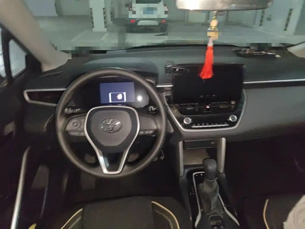 Toyota Frontlander 2024