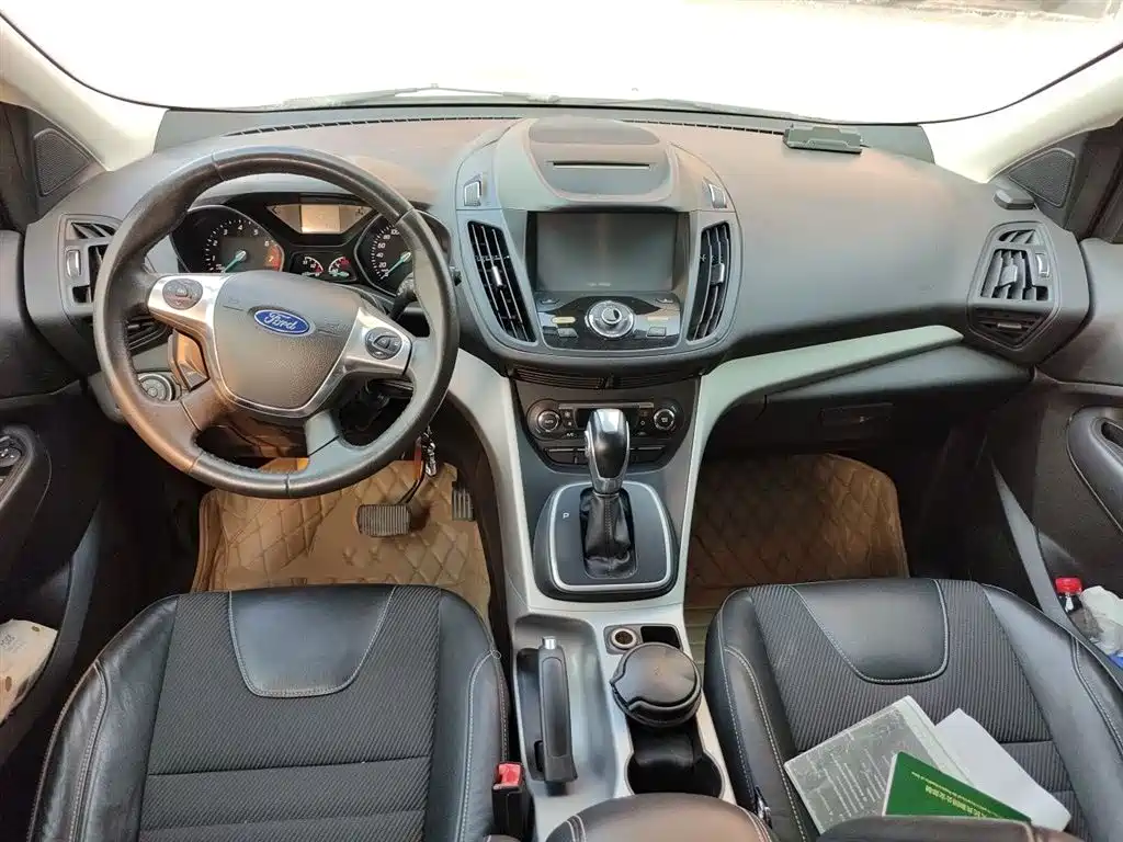 Ford Kuga 2015