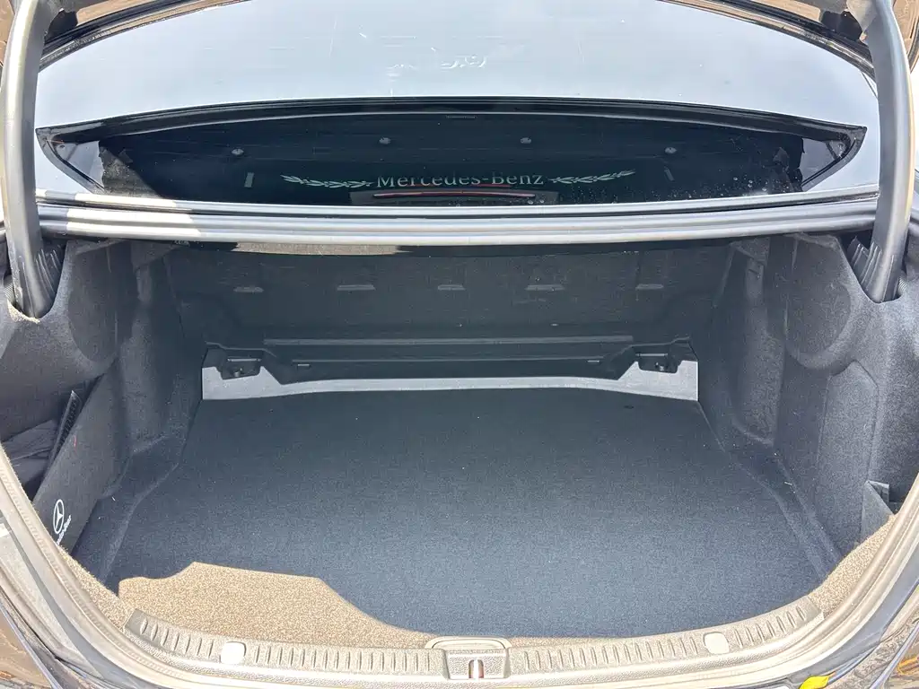 Mercedes-Benz E-Class 2020 — фото 20