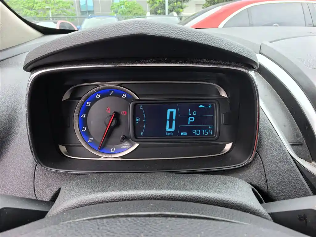 Chevrolet Trax 2014 — фото 10