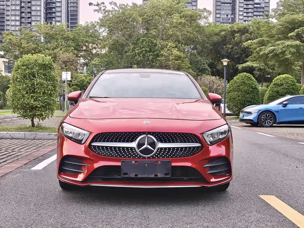 Mercedes-Benz A-Class 2019 — фото 3