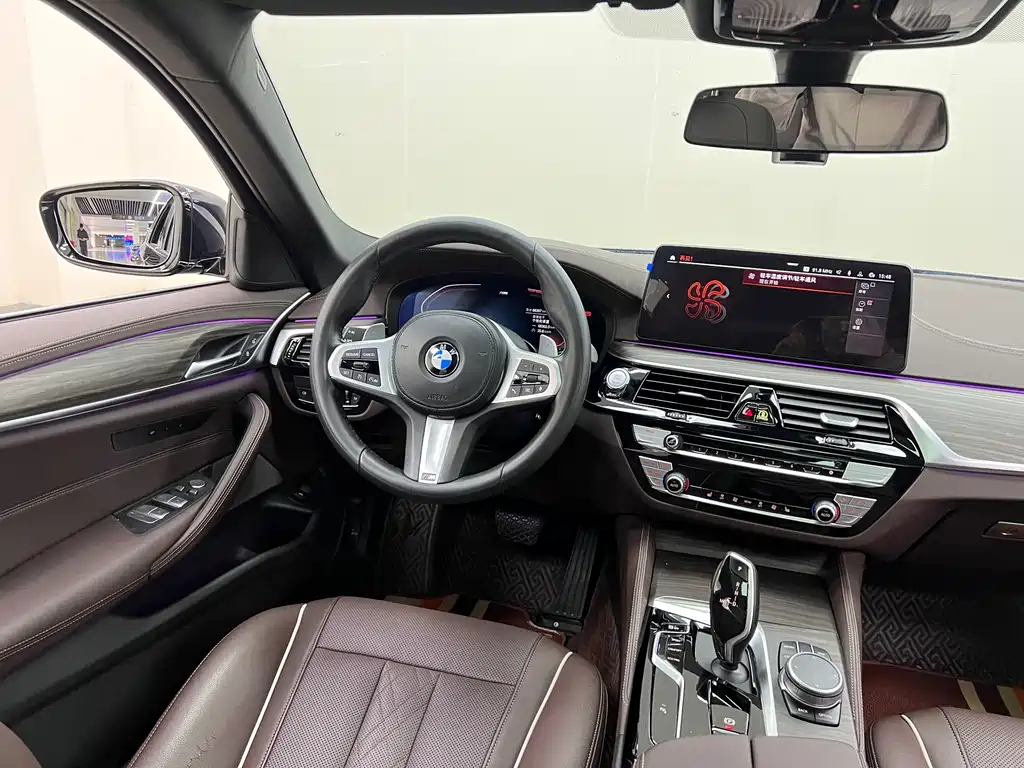 BMW 5 Series 2022 — фото 18