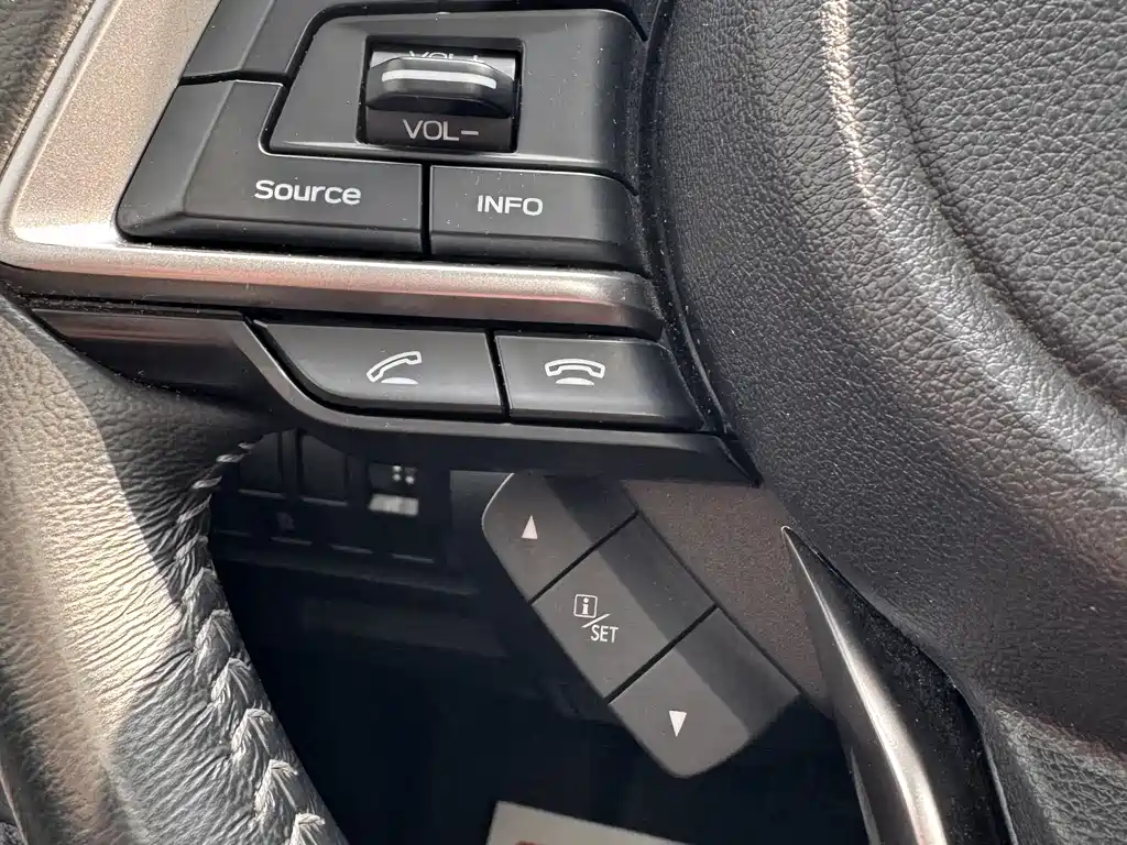 Subaru Forester 2022 — фото 15