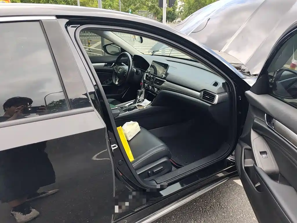 Honda Accord 2021 — фото 19