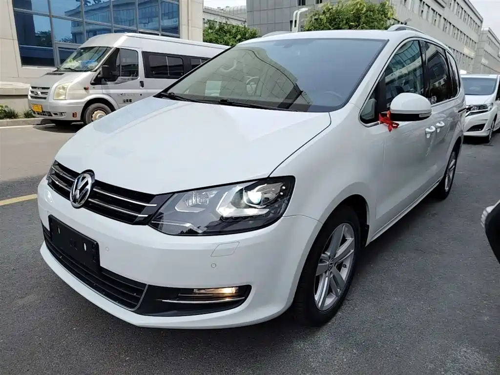 Volkswagen Sharan 2016 — фото 2
