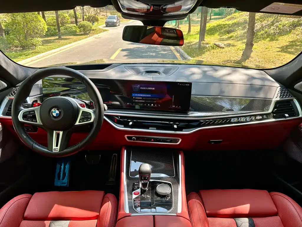 BMW X6 M 2025 — фото 19