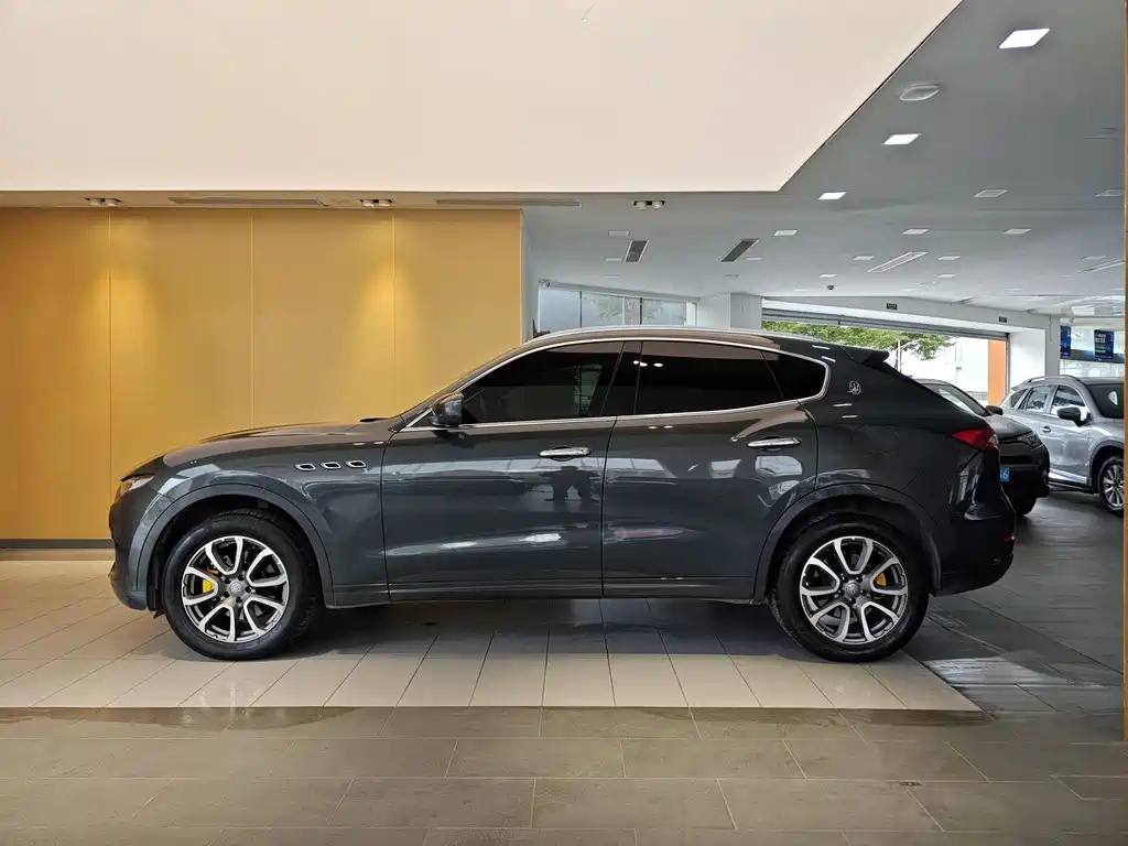 Maserati Levante 2018 — фото 7