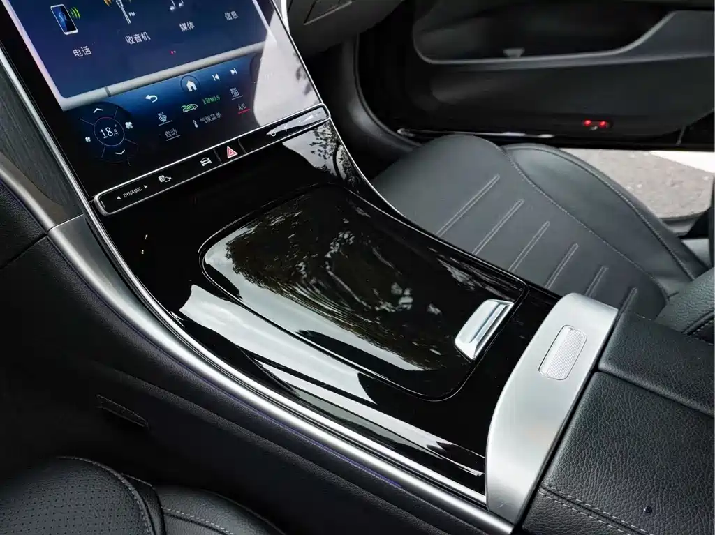 Mercedes-Benz C-Class 2022 — фото 20
