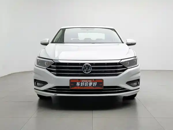 Volkswagen Sagitar 2019