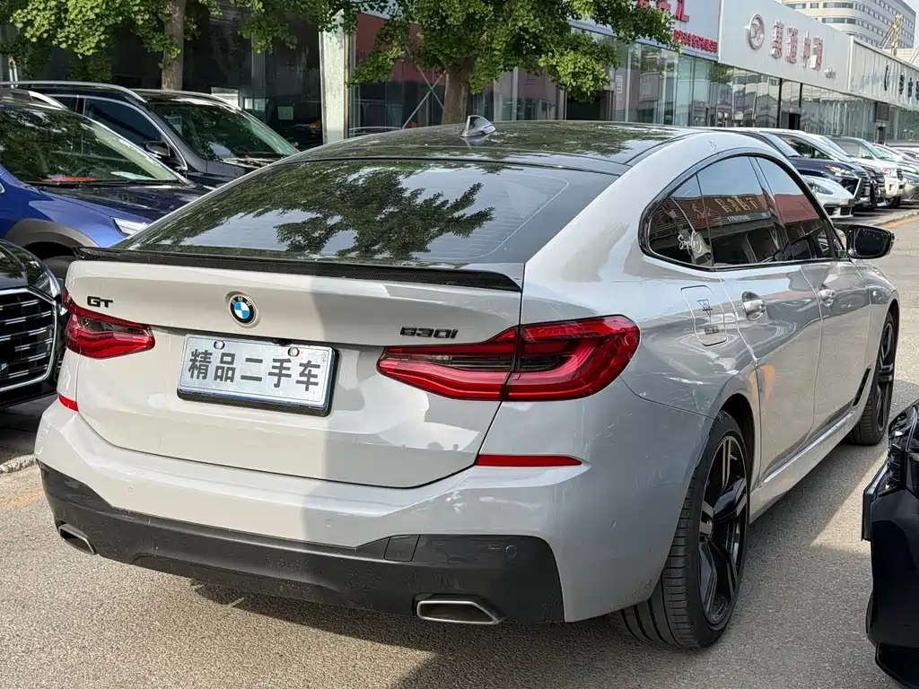 BMW 6 Series GT 2023 — фото 6
