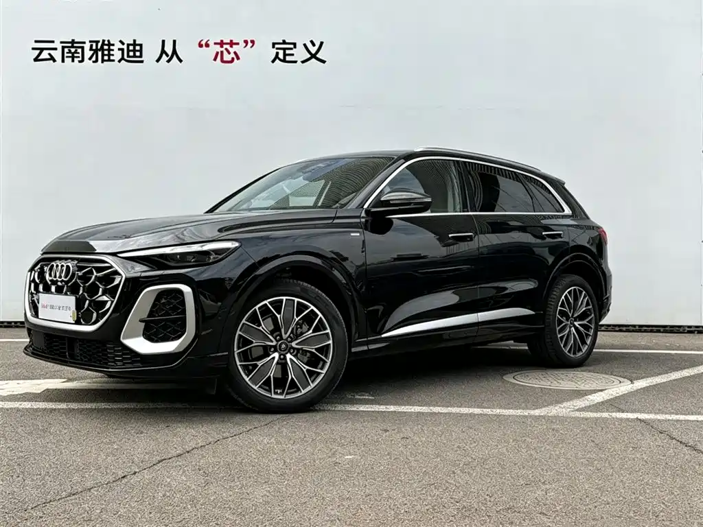 Audi Q5L 2025 — фото 1
