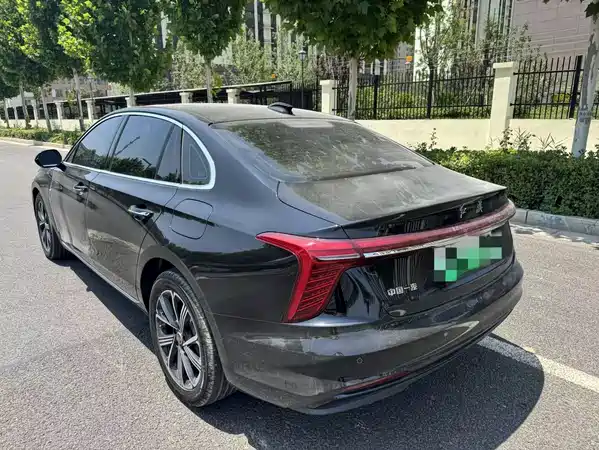 Hongqi H5 PHEV 2025