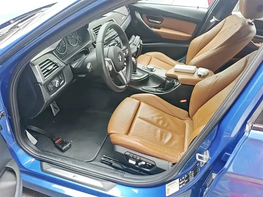 BMW 3 Series 2016 — фото 15