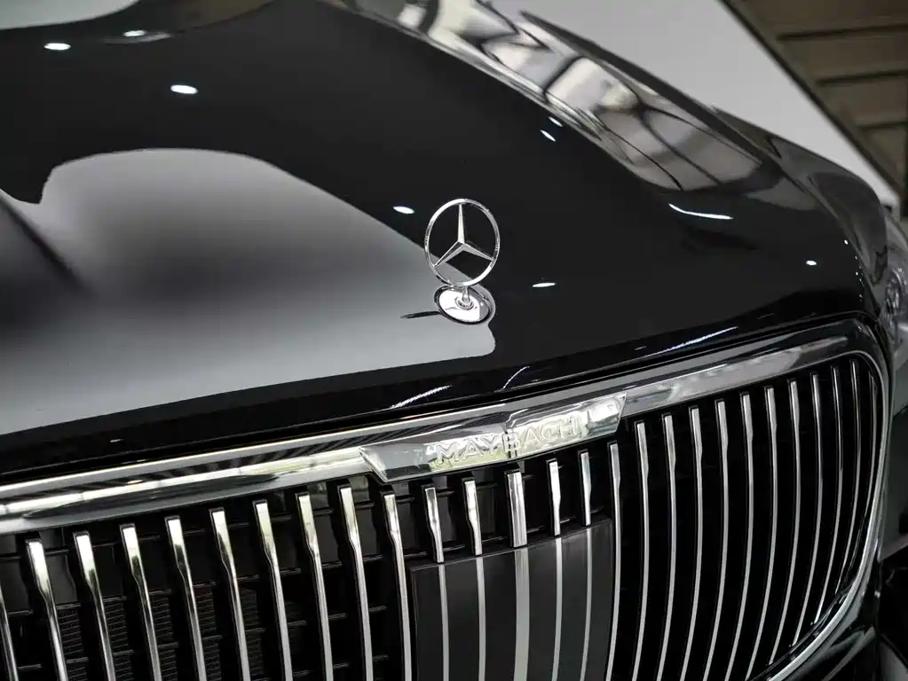 Mercedes-Benz GLS — фото 8