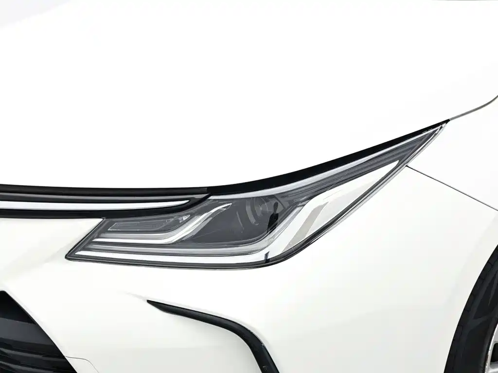 Toyota Corolla 2023 — фото 18