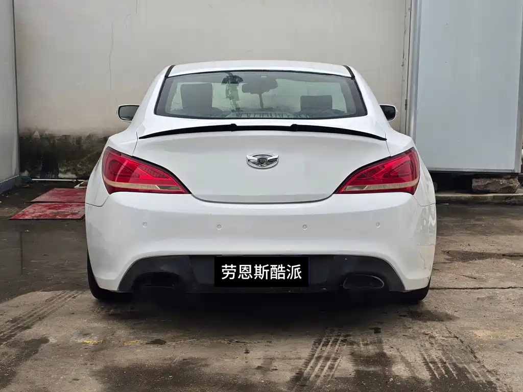 Hyundai Genesis Coupe 2011 — фото 14
