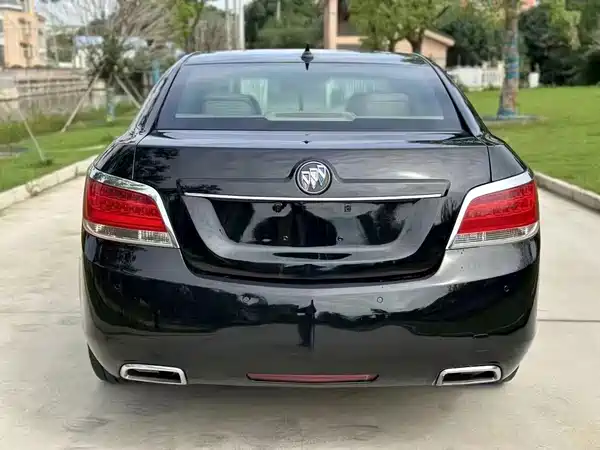 Buick LaCrosse 2012