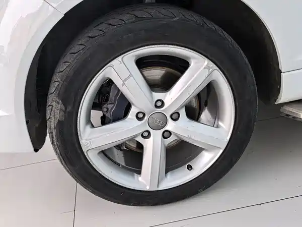 Audi Q7 2014