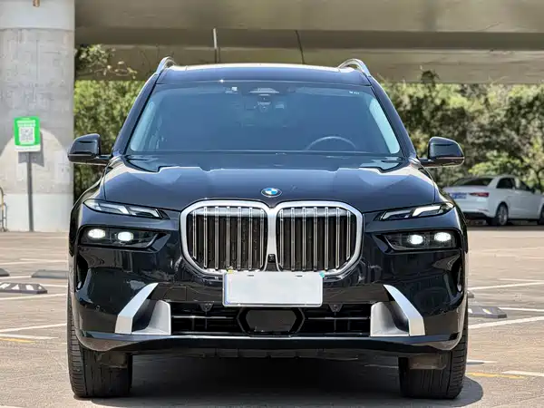 BMW X7 2023