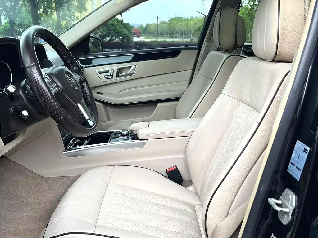 Mercedes-Benz E-Class 2015 — фото 7