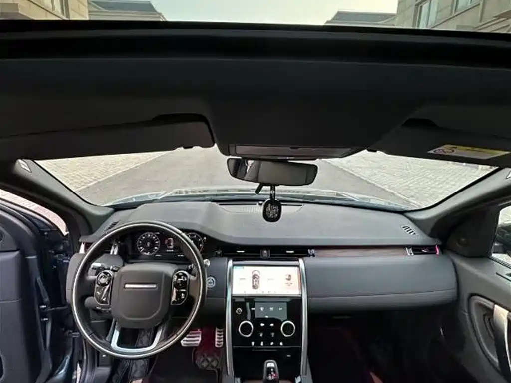 Land Rover Discovery Sport 2021 — фото 9