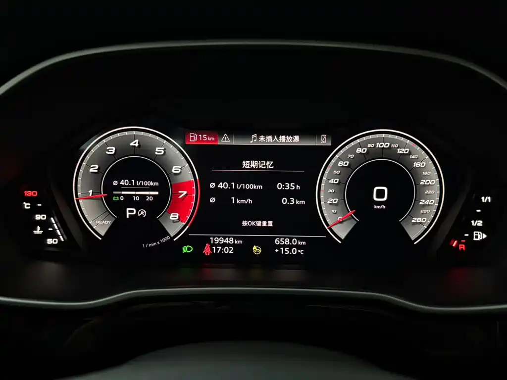 Audi Q3 2022 — фото 14