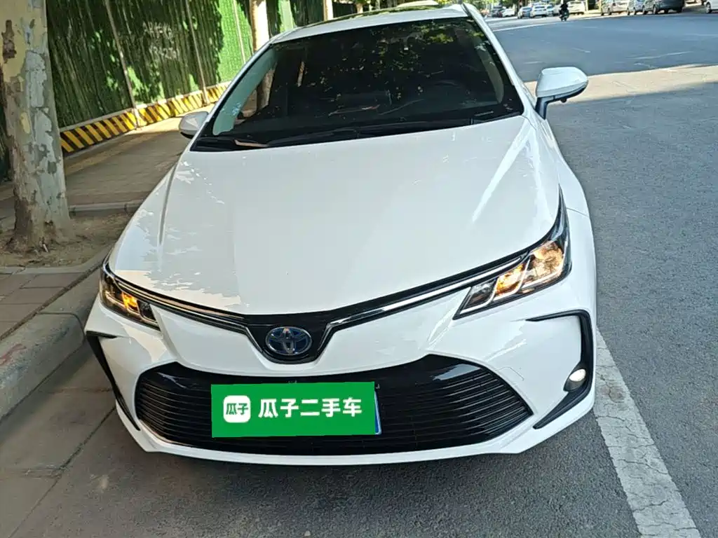 Toyota Corolla 2022 — фото 3