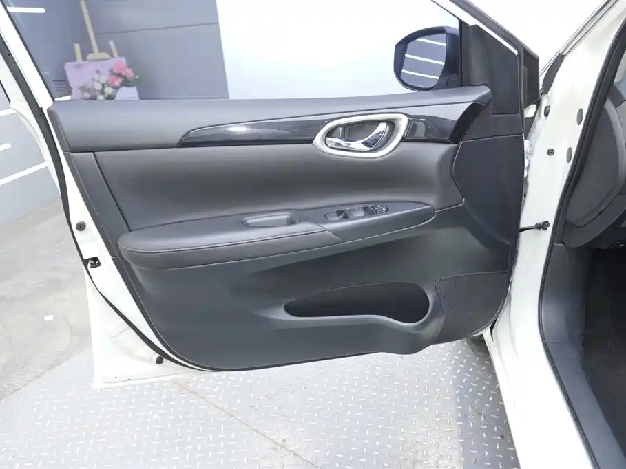Nissan Sylphy 2024 — фото 17
