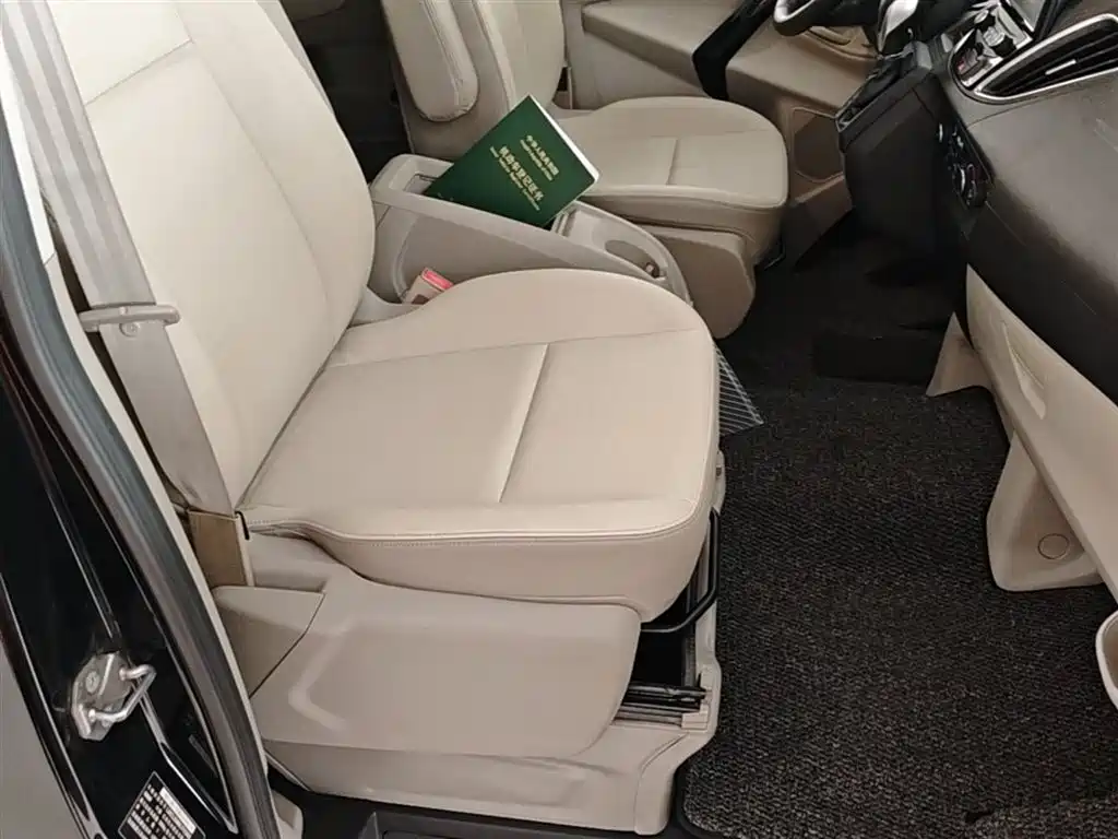 Ford Tourneo 2020 — фото 25