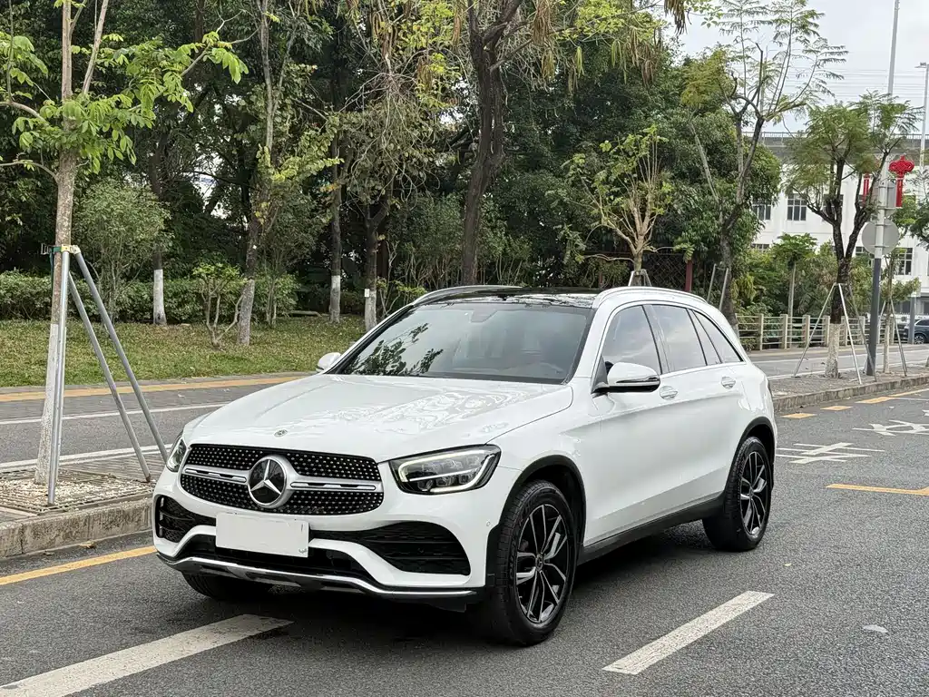 Mercedes-Benz GLC 2021 — фото 1