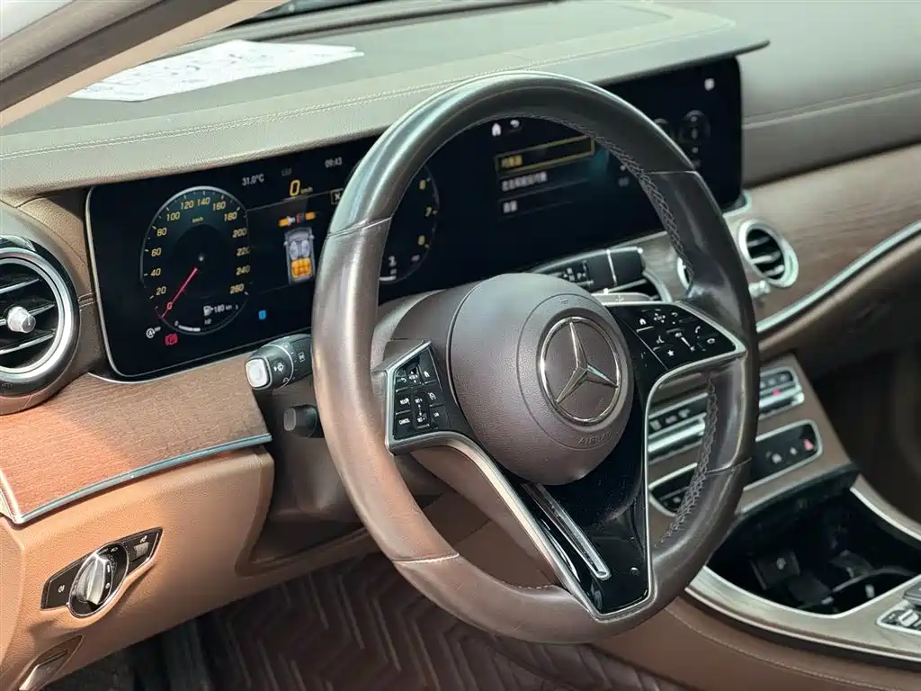 Mercedes-Benz E-Class 2021 — фото 7
