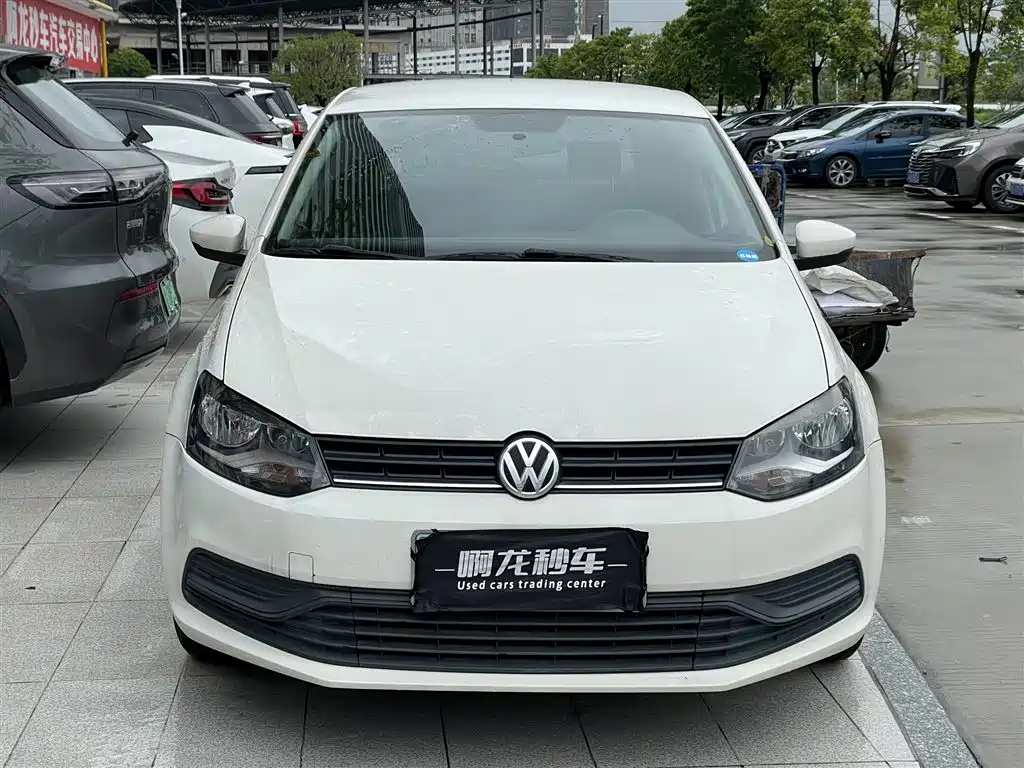 Volkswagen Polo 2016